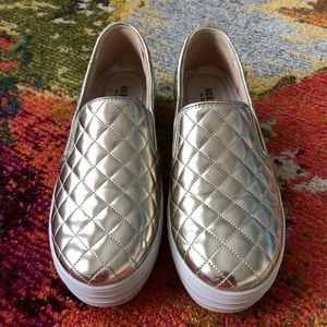 Skechers quilted gold slip on!